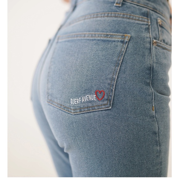 Djerf Avenue Straight Jeans Mid Blue Tall - Size 25 - Picture 10 of 11